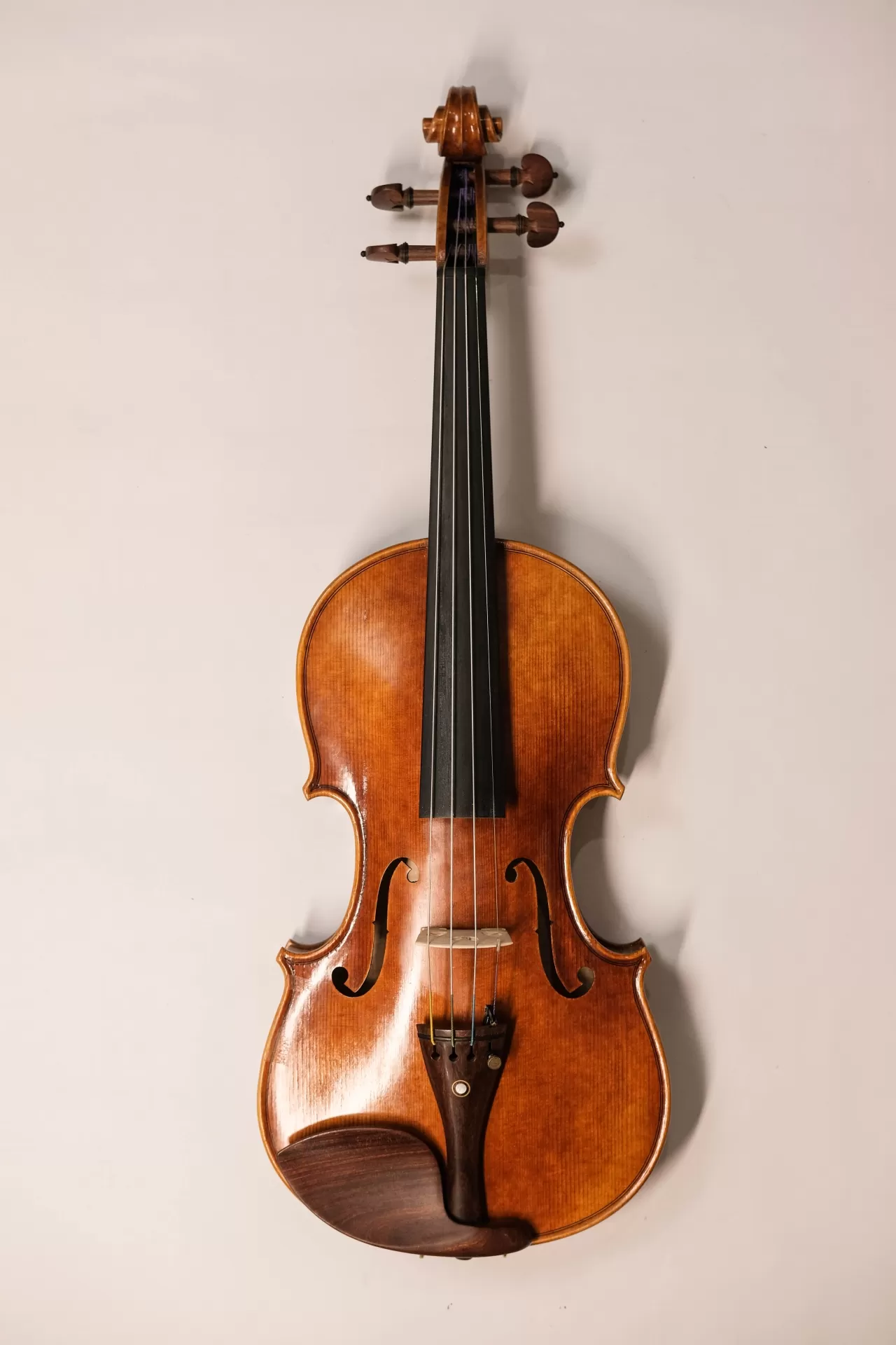 Violin Aurora AU08_Sản xuất thủ công