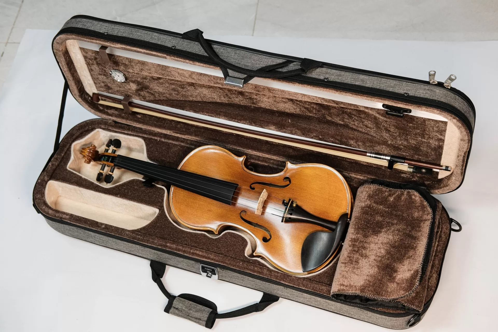 Violin Amati VF300, có setup cho người mới